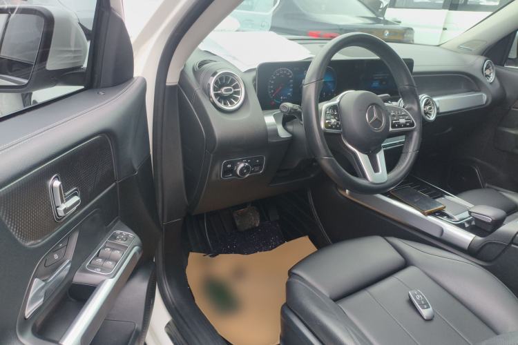 Used Mercedes-Benz GLB 2020 GLB 200 Stylish Edition Driver Seat