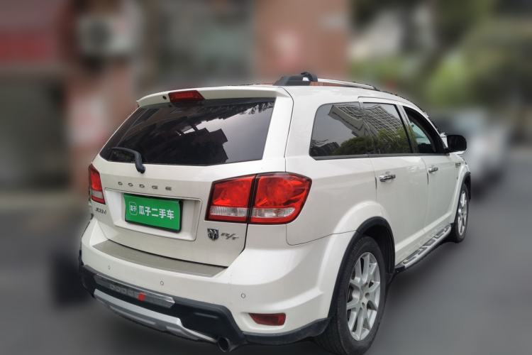 Used Dodge Journey 2013 2.4L Two-Wheel Drive Luxury Version
