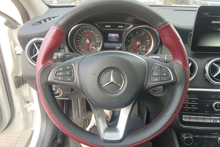 Used Mercedes-Benz GLA 2017 GLA 220 4MATIC Fashion Model