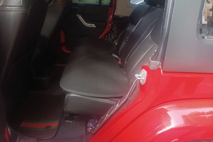 Used Jeep Wrangler 2017 3.0L Sahara Four-Door Comfort Edition