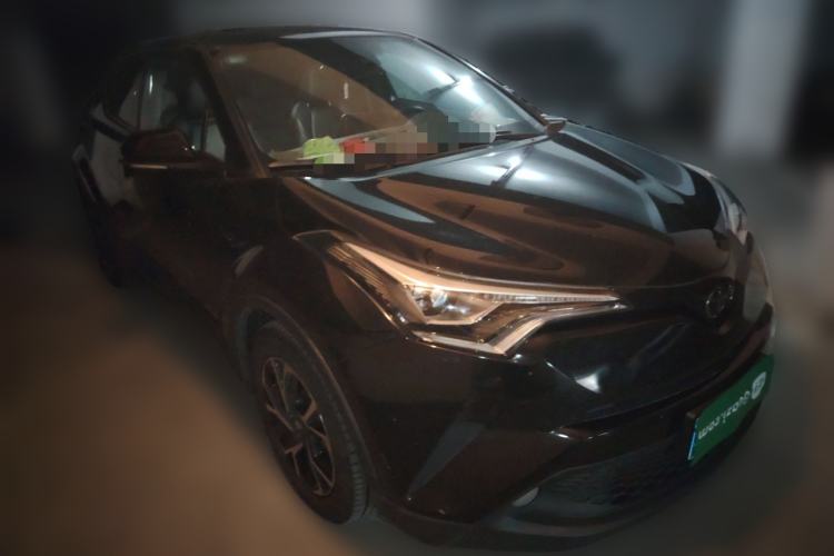 Used Toyota C-HR 2018 2.0L Flagship Sunroof Version China VI Standard
