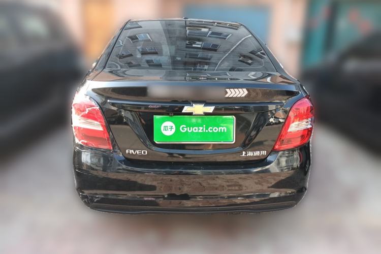 Used Chevrolet Aveo Sonic 2014 Sedan 1.4 SL MT Comfort Edition
