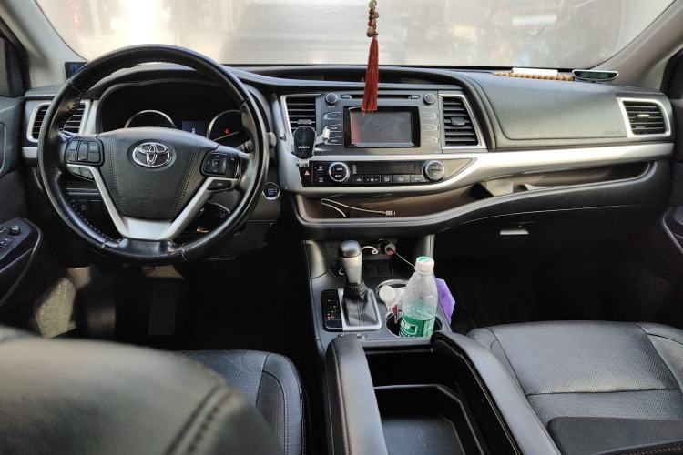 Used Toyota Highlander 2015 2.0T Two-Wheel Drive Luxury Edition 7 Seats
