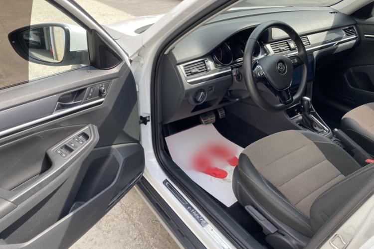 Used Volkswagen C-TREK 2018 1.5L Automatic Comfort Model Interior 3