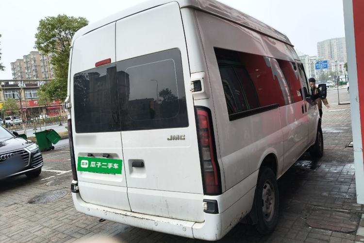 Used JMC Fushun 2022 2.0T Manual Multi-Function Passenger Vehicle Mid-Range High Roof 6-7 Seats
