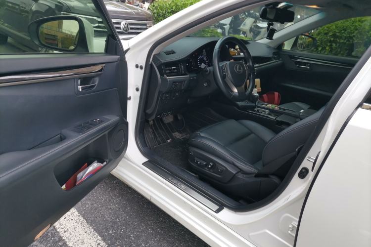 Used Lexus ES 2013 250 Elite Edition