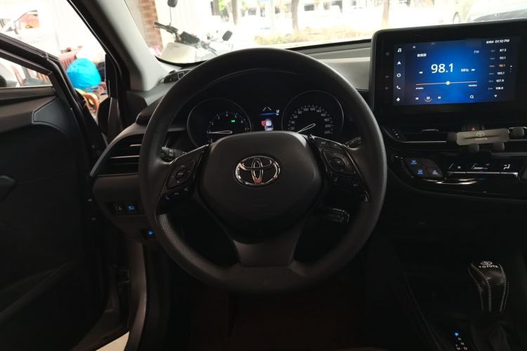 Used Toyota IZOA 2021 2.0L Enjoy Edition