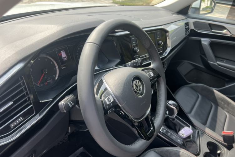 Used Volkswagen Tayron 2019 330TSI Two-Wheel Drive Luxury Model China VI Standard