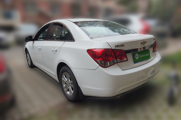 Used Chevrolet Cruze 2013 1.6L SL MT
