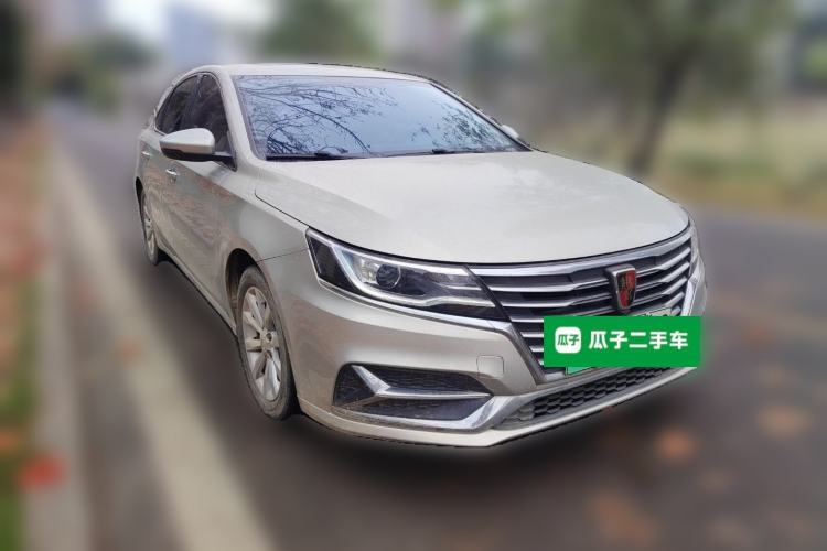 Used Roewe i6 New Energy 2017 45T Hybrid Connect & Smart Enjoyment Edition Front Right 45 Deg