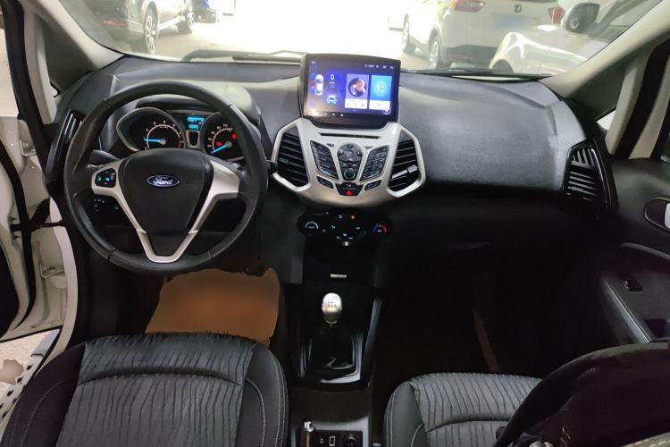 Used Ford EcoSport 2013 1.5L Manual Luxury Model Center Console