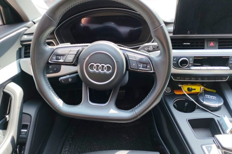 Used Audi A4L 2020 40 TFSI Luxury Dynamic Model