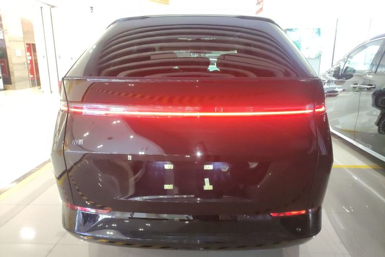 Used XPeng X9 2025 740 Ultra-Long Range Max
