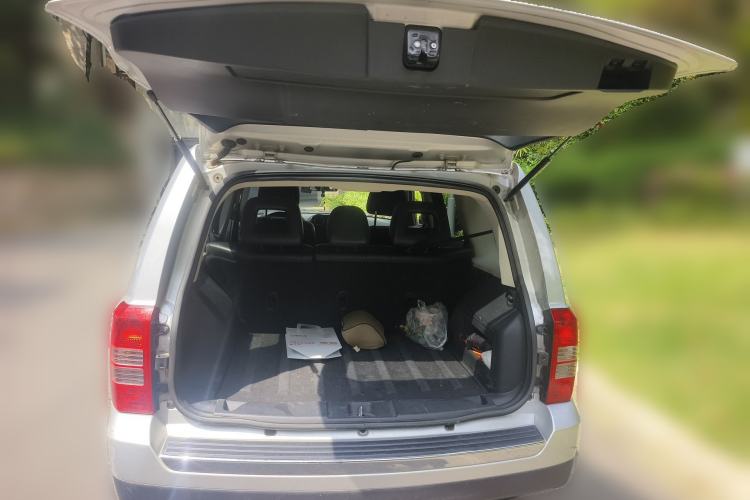 Used Jeep Patriot 2011 2.4 Luxury Edition Trunk