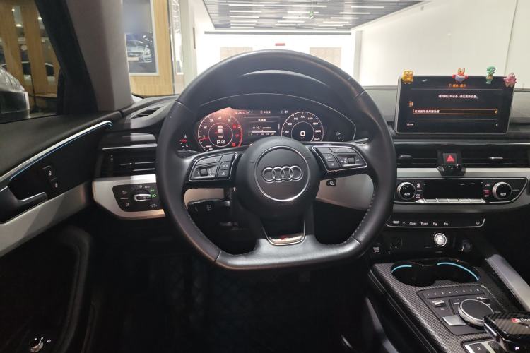 Used Audi A4L 2018 30th Anniversary Edition 40 TFSI Sport Edition