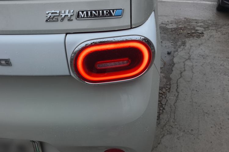 Used Wuling Hongguang MINIEV 2024 3rd Generation 215km Advanced Version
