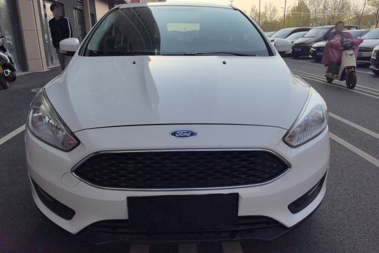 Used Ford Focus 2018 Hatchback Classic 1.6L Automatic Trendy SmartDrive Edition Front