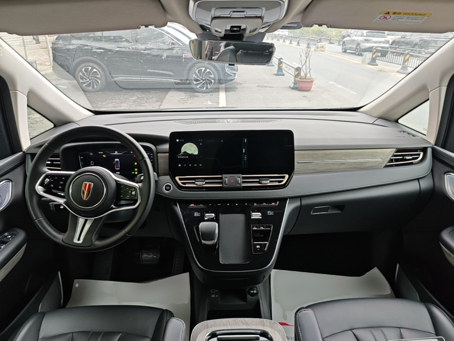 Hongqi HQ9 PHEV 2024 2.0T Four-Wheel Drive Business Edition — снимка 18