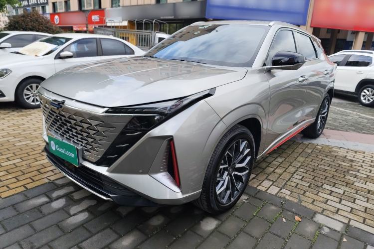 Used CHANGAN OSHAN Z6 2023 Blue Whale 1.5T DCT Smart Luxury Model