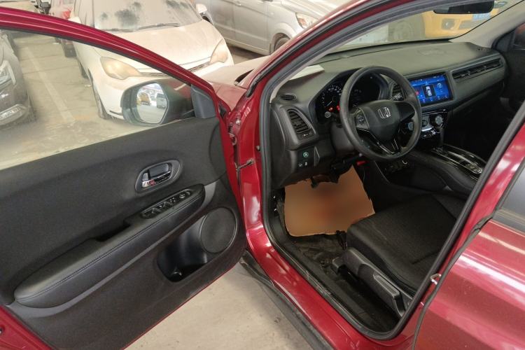 Used Honda Vezel 2015 1.5L CVT two-wheel drive Comfort trim Driver Seat