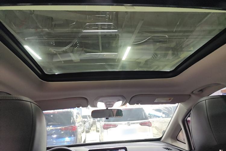 Used SAIC MAXUS EUNIQ 5 2020 1.3T PLUG-IN Luxury Edition