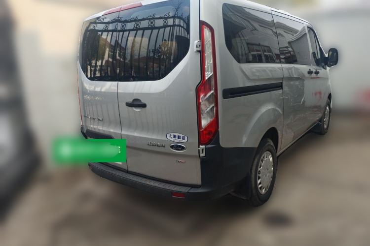 Used Ford Transit 2017 2.0T Diesel Multi-Purpose Commercial Vehicle Short Wheelbase Low Roof China V Standard
