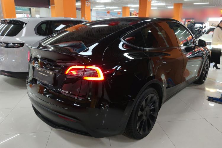 Used Tesla Model Y 2022 Rear-Wheel-Drive Version
