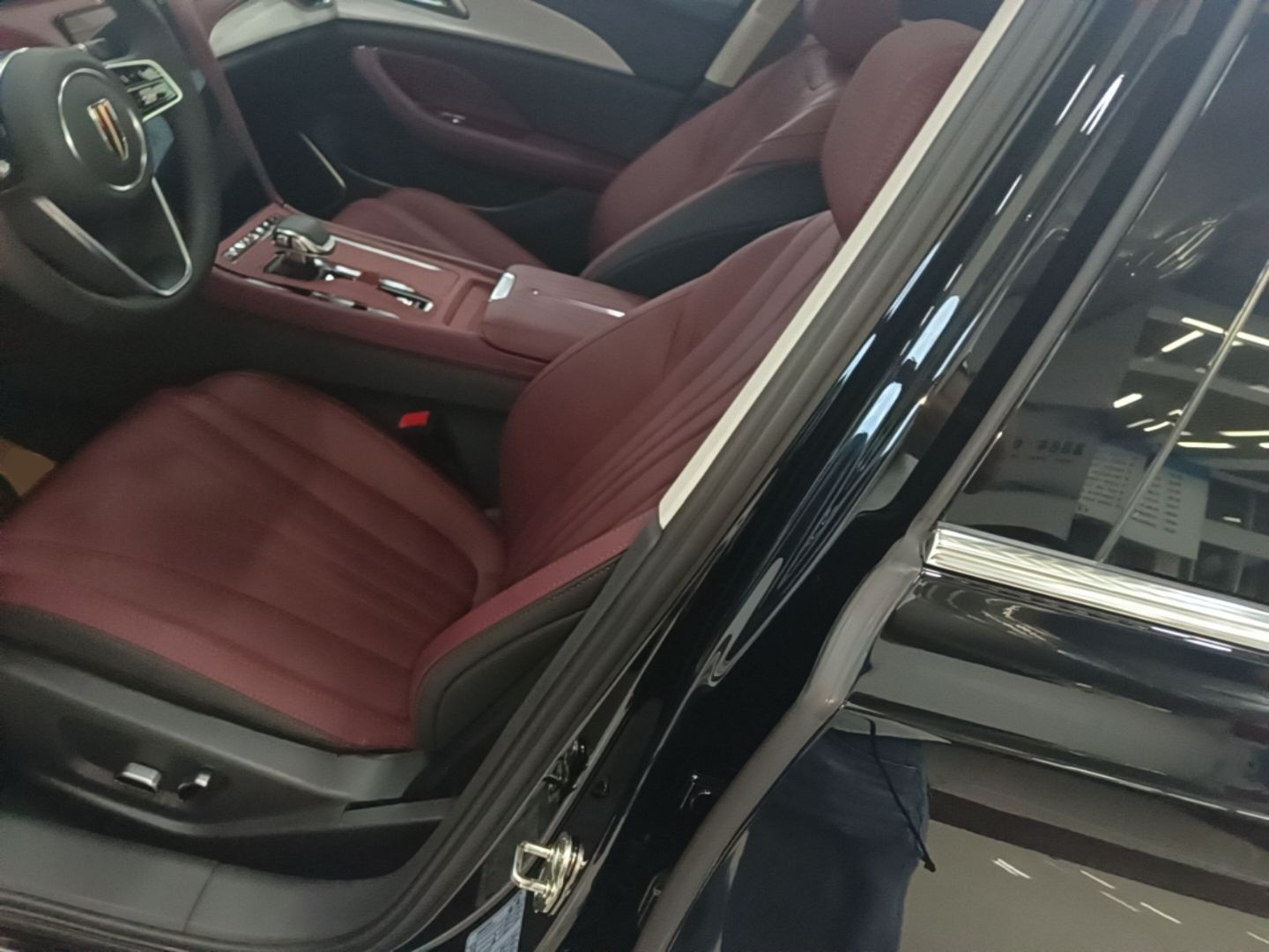Hongqi H5 2025 1.5T DCT Qiyun 500 000th Unit Commemorative Edition — снимка 17