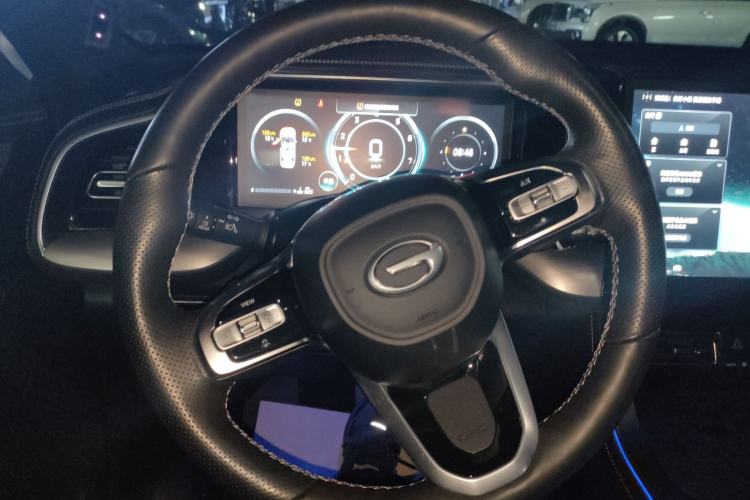 Used GAC Trumpchi GS8 2024 Linghang Series 2.0 TGDI Two-Wheel Drive Luxury Smart Connectivity Version Steering Wheel
