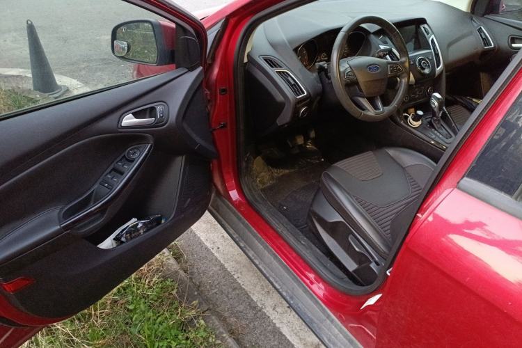 Used Ford Focus 2018 Sedan Classic 1.6L Automatic Trendy SmartDrive Edition
