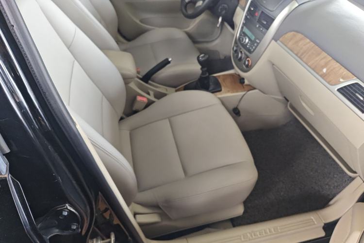 Used Buick Excelle 2015 1.5L Manual Classic Trim Right Front Seat