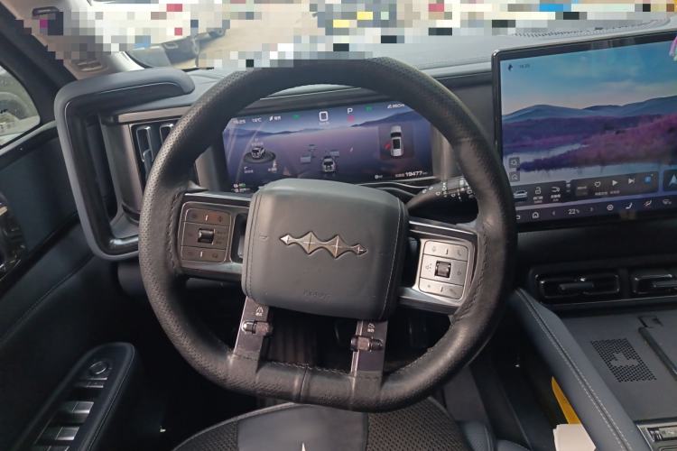 Used Formula Leopard 5 2023 Explore Edition
