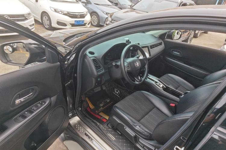 Used Honda Vezel 2017 1.8L CVT Front-Wheel Drive Pioneer Edition