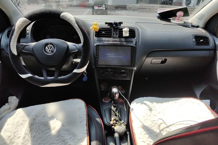 Used Volkswagen Polo 2016 1.4L Automatic Trendy Model Center Console