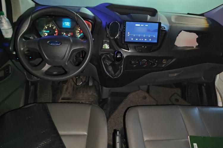 Used Ford Transit 2019 2.0T Diesel Multi-Purpose Commercial Vehicle Mid-Drive Mid-Roof 6-Seater China VI Standard
