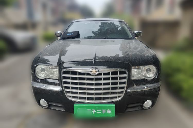 Used Chrysler 300C 2006 5.7L Luxury Navigation Edition Front