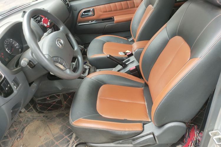 Used Great Wall Wingle 5 2014 2.4L European Version Two-Wheel Drive Entry-Level Big Double-Cab 4G69S4N
