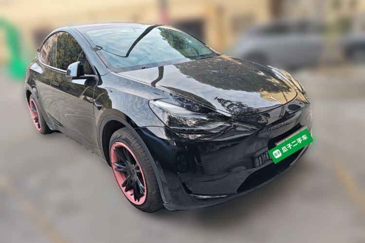 Used Tesla Model Y 2022 Rear-Wheel-Drive Version Front Right 45 Deg