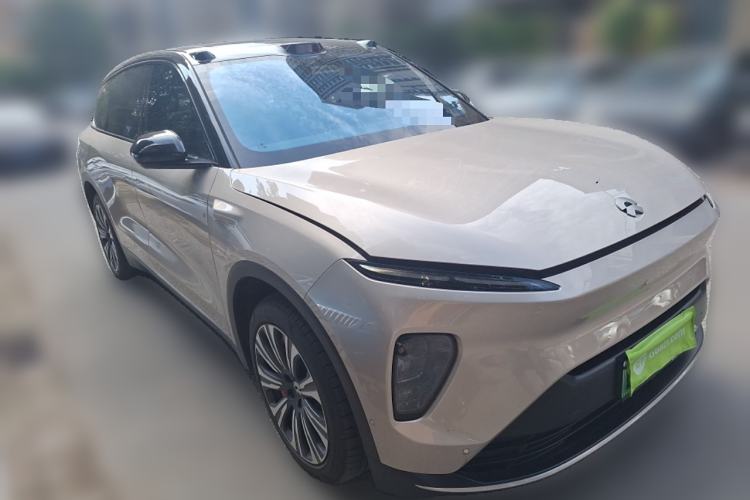 Used Nio ES8 2023 75 kWh Front Right 45 Deg