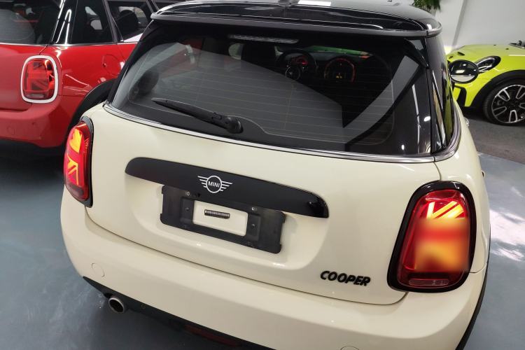 Used MINI 2019 1.5T COOPER Classic Edition
