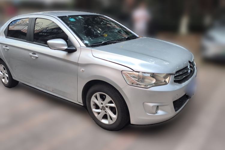 Used Citroen Elysee 2015 Zhishang Edition 1.6L Manual Fashion Model Front Right 45 Deg