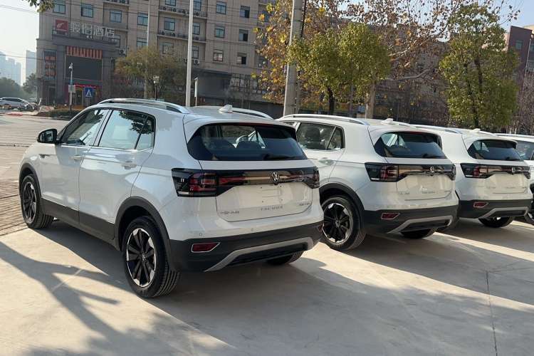 Used Volkswagen Tacqua 2023 200TSI DSG Joy-Connect Edition
