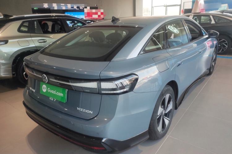 Used Volkswagen ID.7 VIZZION 2024 AIR model Rear Right 45 Deg