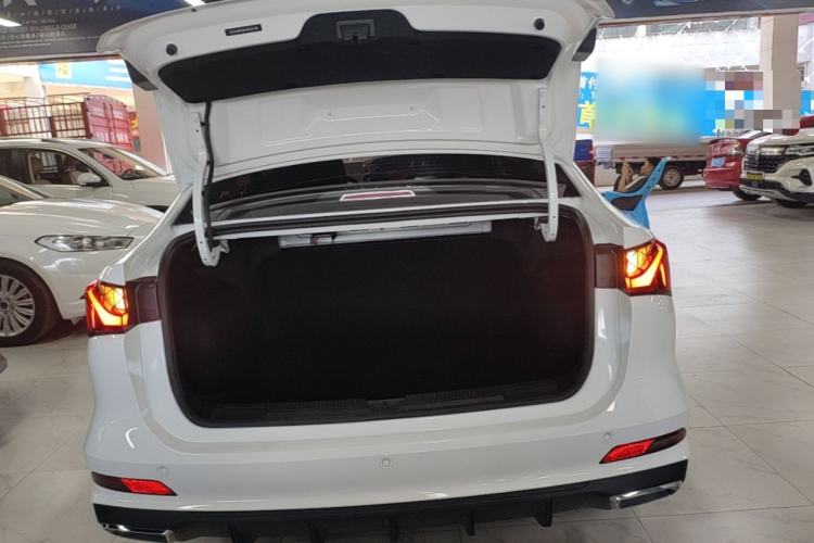 Used Roewe i5 2023 1.5L CVT Luxury Edition
