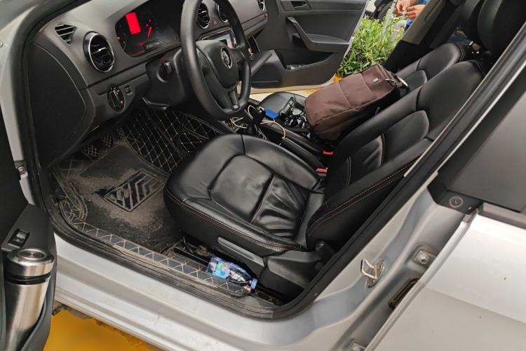 Used Volkswagen Jetta 2017 1.5L Manual Fashion Edition Driver Seat