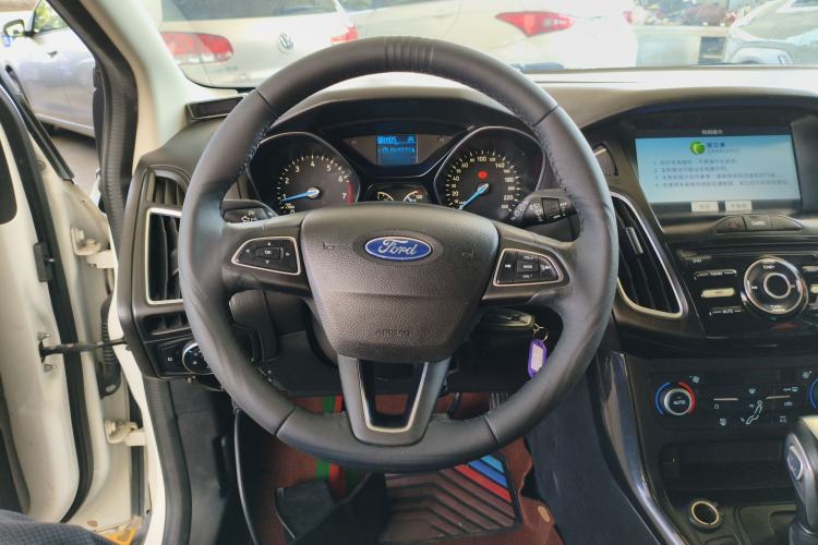 Used Ford Focus 2018 Two-Door Classic EcoBoost 125 Automatic Supercharged Style SmartDrive Edition