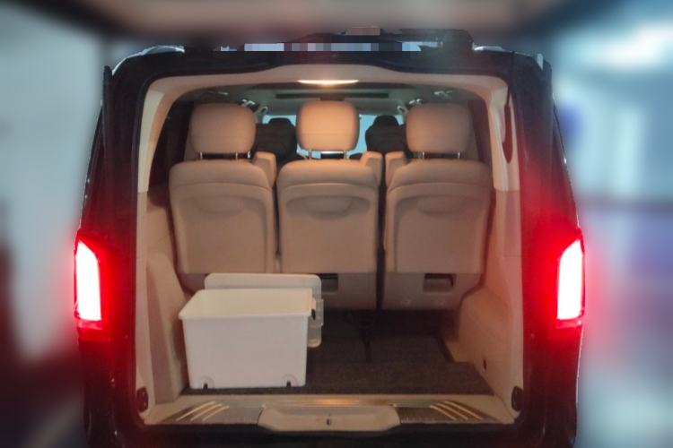 Used Mercedes-Benz V-Class 2017 V 260 Prestige Edition Trunk