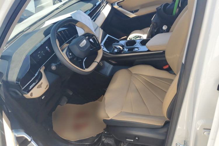 Used Geely Auto FX11 2023 1.5TD DCT Prestige Edition Left Front Seat