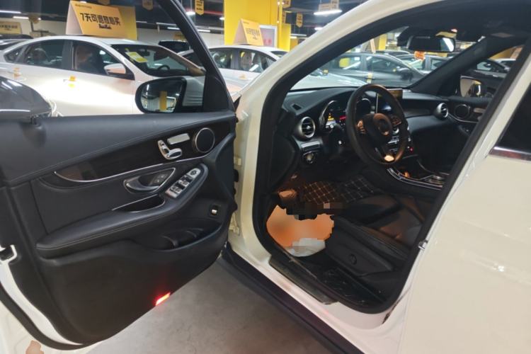 Used Mercedes-Benz GLC 2018 Facelifted GLC 260 4MATIC Dynamic Edition Driver Seat