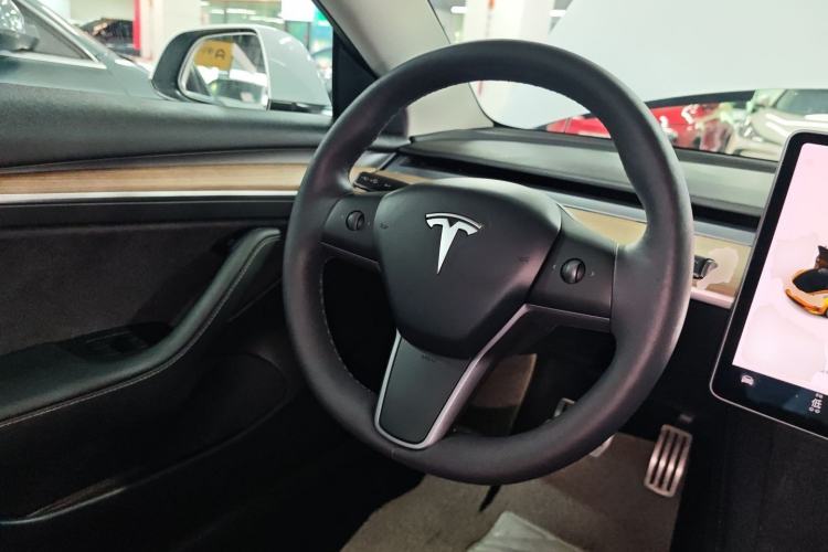 Used Tesla Model 3 2021 Performance High-Performance All-Wheel-Drive Version 3D6 Steering Wheel